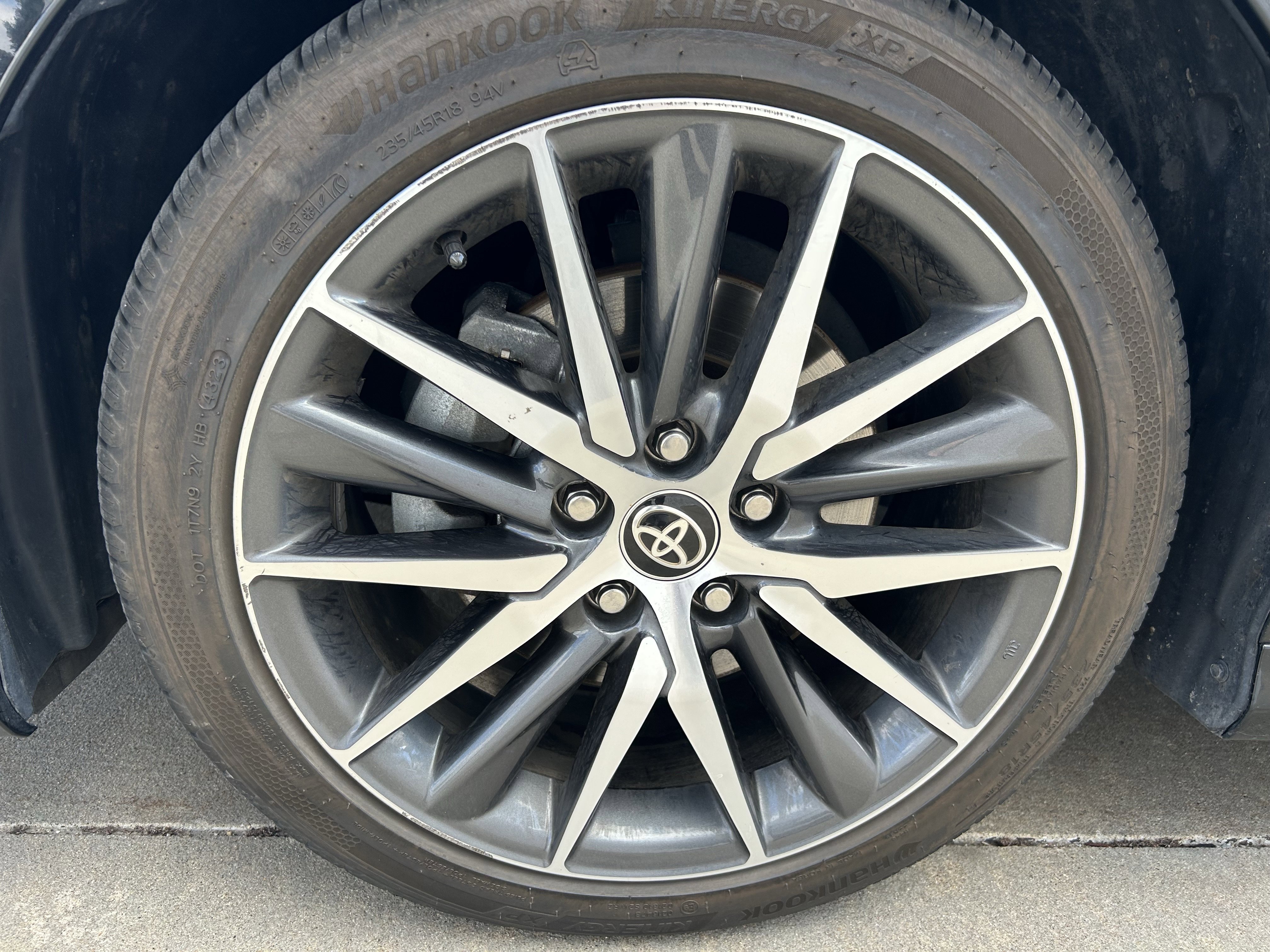 Certified 2022 Toyota Camry XLE w/ Navigation Upgrade Package image 10