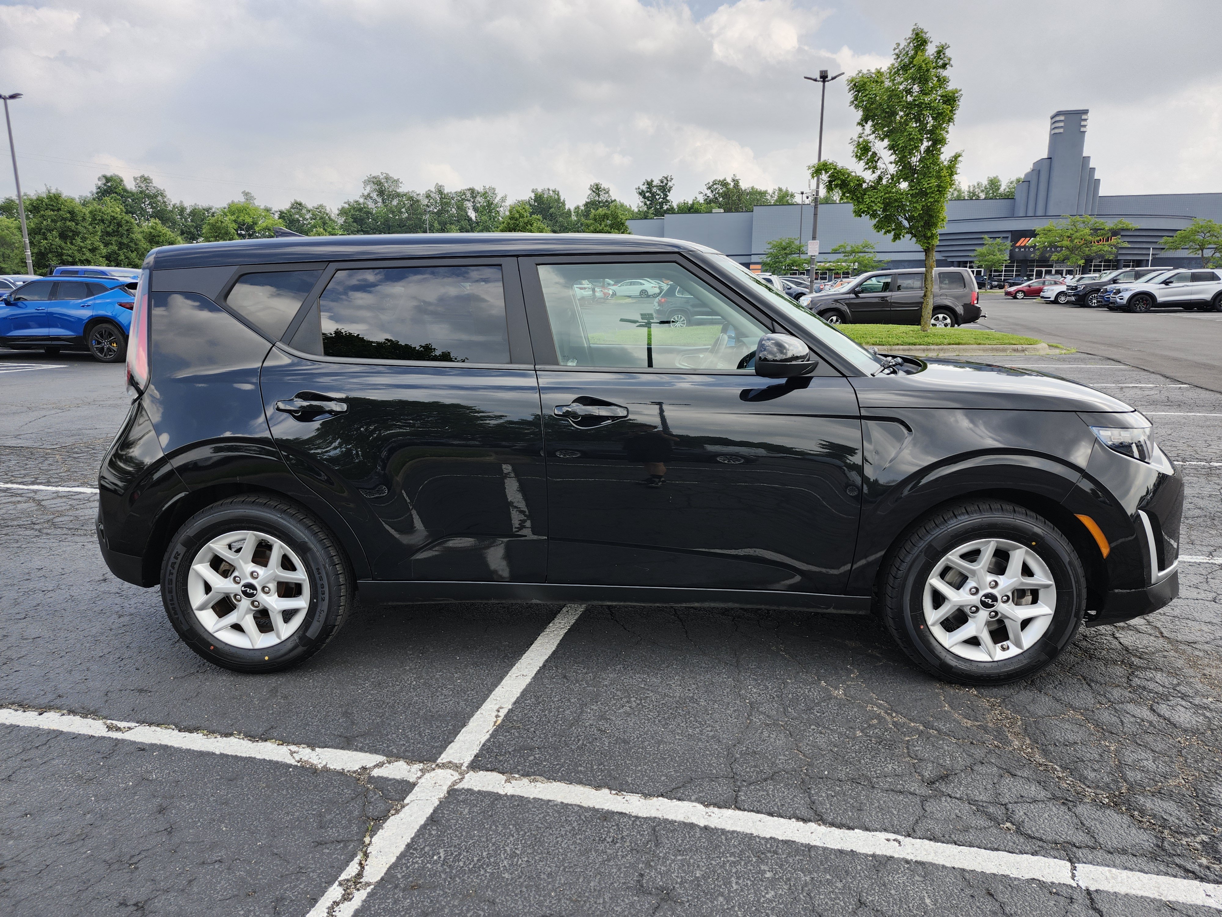 Used 2023 Kia Soul S FWD image 18