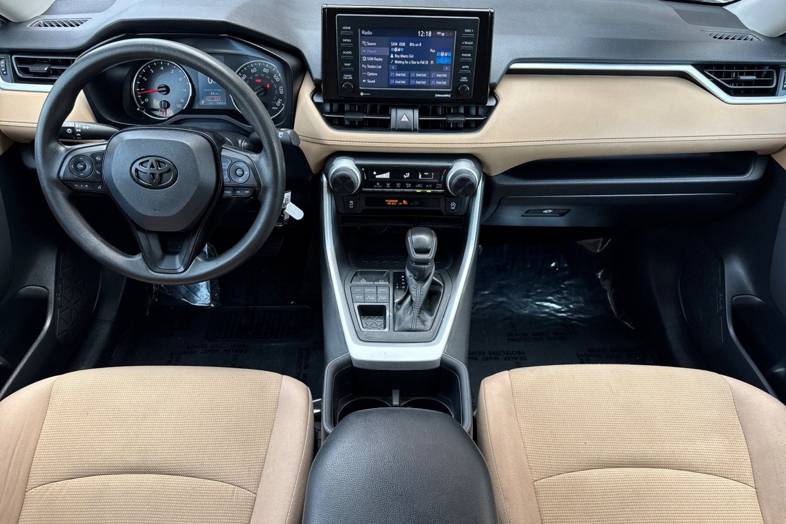 Used 2022 Toyota RAV4 LE image 13