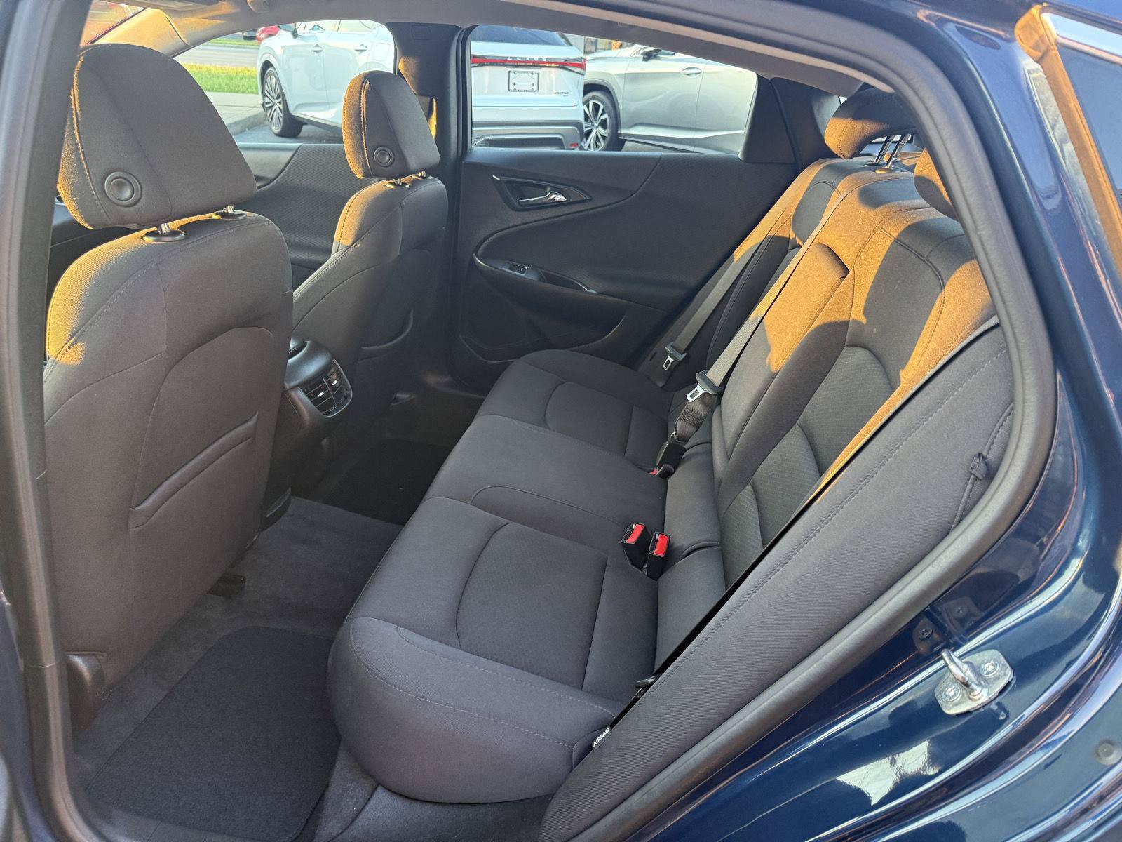 Used 2022 Chevrolet Malibu LT FWD image 24