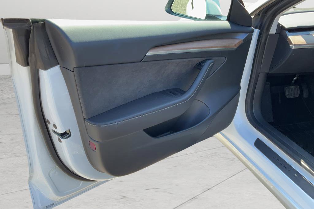Used 2023 Tesla Model 3 Standard Range RWD image 10