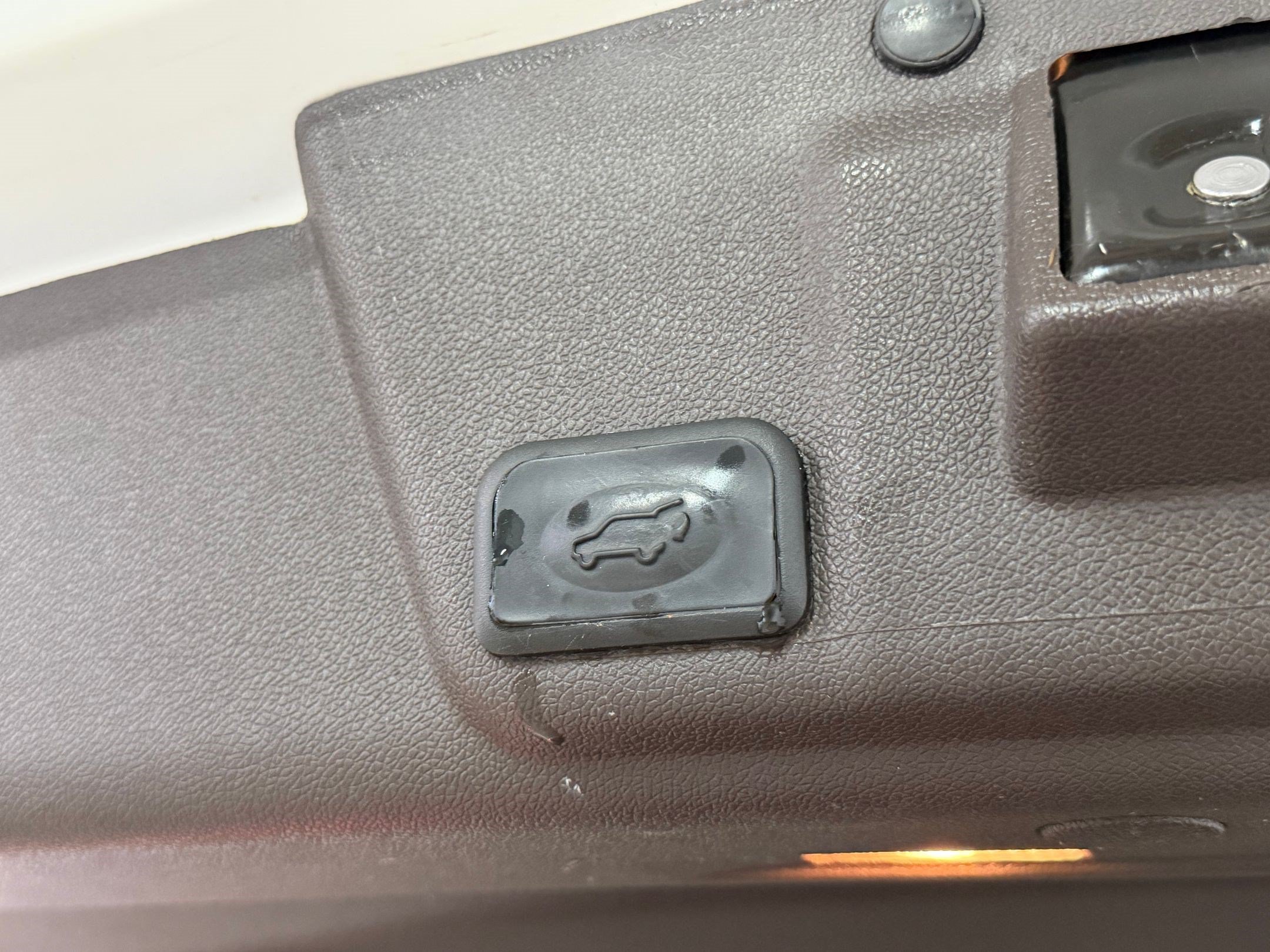 Used 2014 Buick Enclave Premium FWD image 40