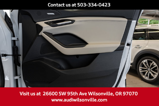 Used 2025 Audi Q6 e-tron Premium Plus w/ Premium Plus AWD/4WD image 24