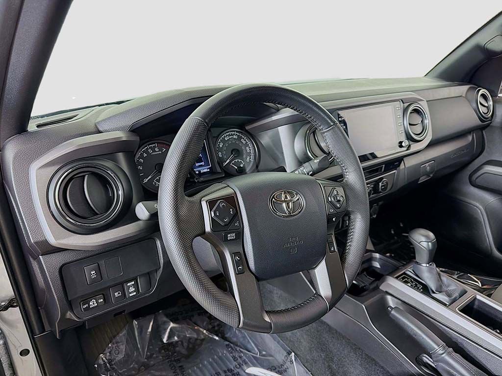 Used 2023 Toyota Tacoma TRD Sport image 16