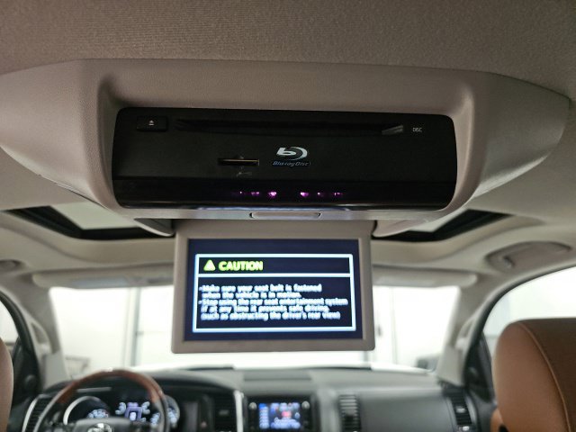 Used 2019 Toyota Sequoia Platinum AWD/4WD image 36