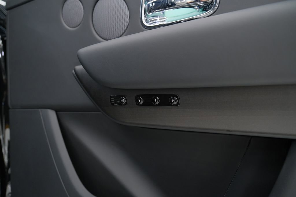 Used 2026 Rolls-Royce Cullinan image 46