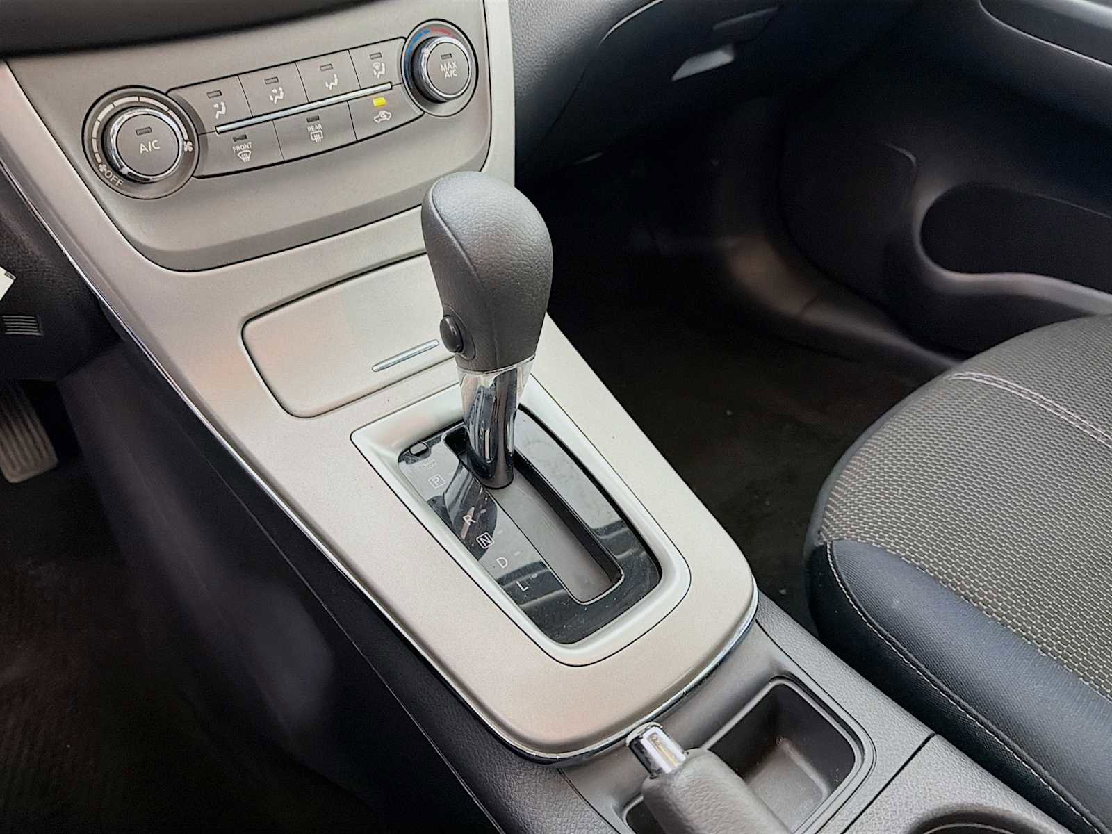Used 2014 Nissan Sentra S FWD image 13