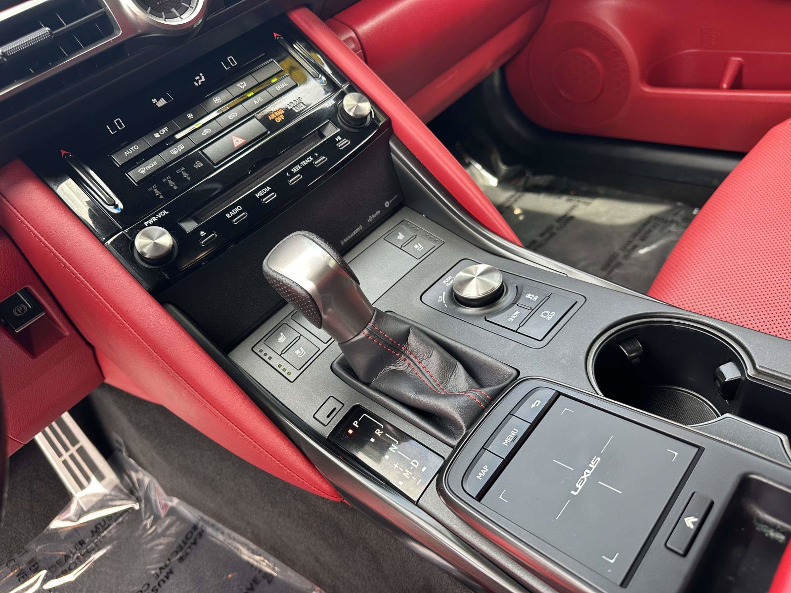 Used 2022 Lexus IS 350 F Sport w/ Navigation Package RWD image 13