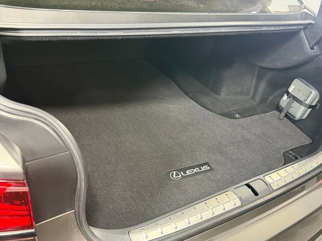 Used 2023 Lexus LS 500 w/ Interior Upgrade Package RWD image 27