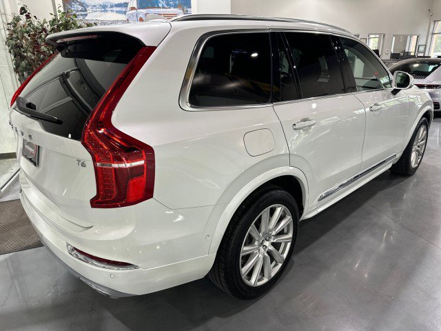 Used 2017 Volvo XC90 T6 Inscription w/ Vision Package AWD/4WD image 2