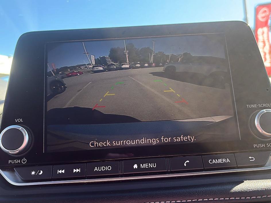 Certified 2025 Nissan Rogue SV AWD/4WD image 15