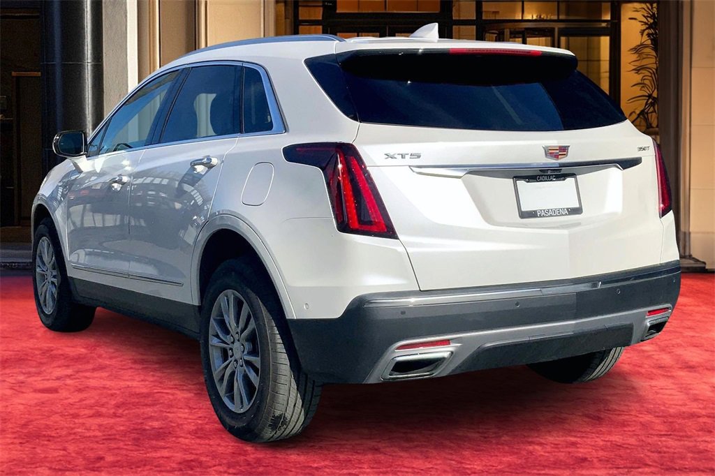 Certified 2023 Cadillac XT5 Premium Luxury w/ Technology Package image 4