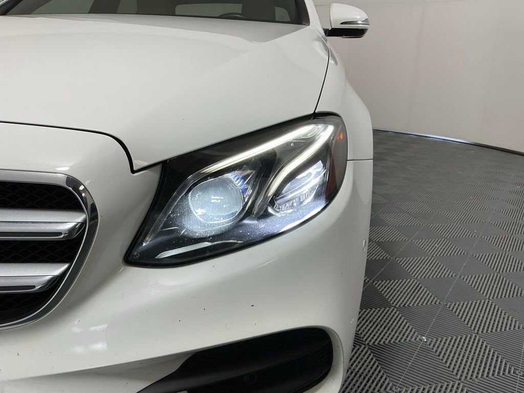 Used 2017 Mercedes-Benz E 300 image 8