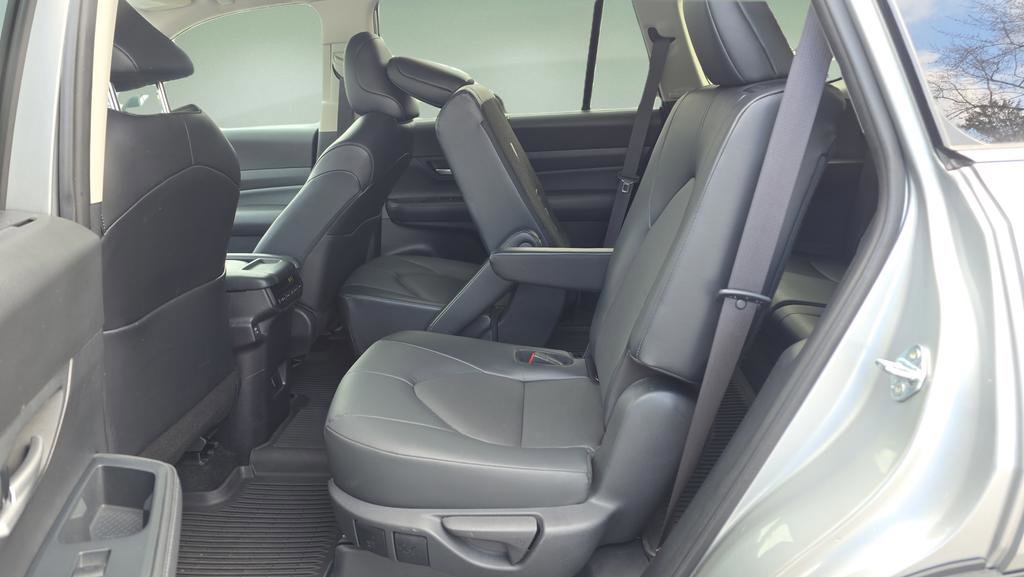 Used 2024 Toyota Grand Highlander XLE image 15