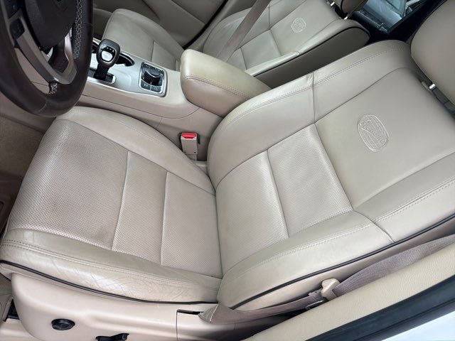 Used 2014 Jeep Grand Cherokee Overland AWD/4WD image 21