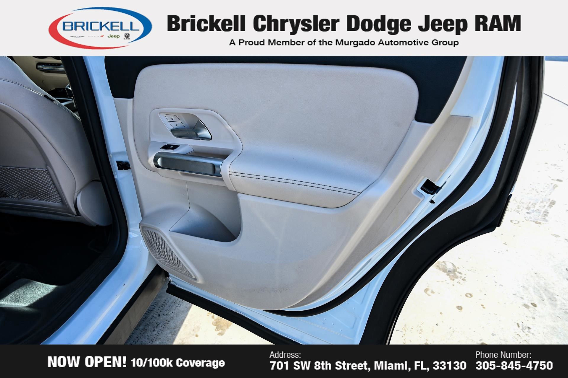 Used 2023 Mercedes-Benz GLB 250 w/ Premium Package image 12