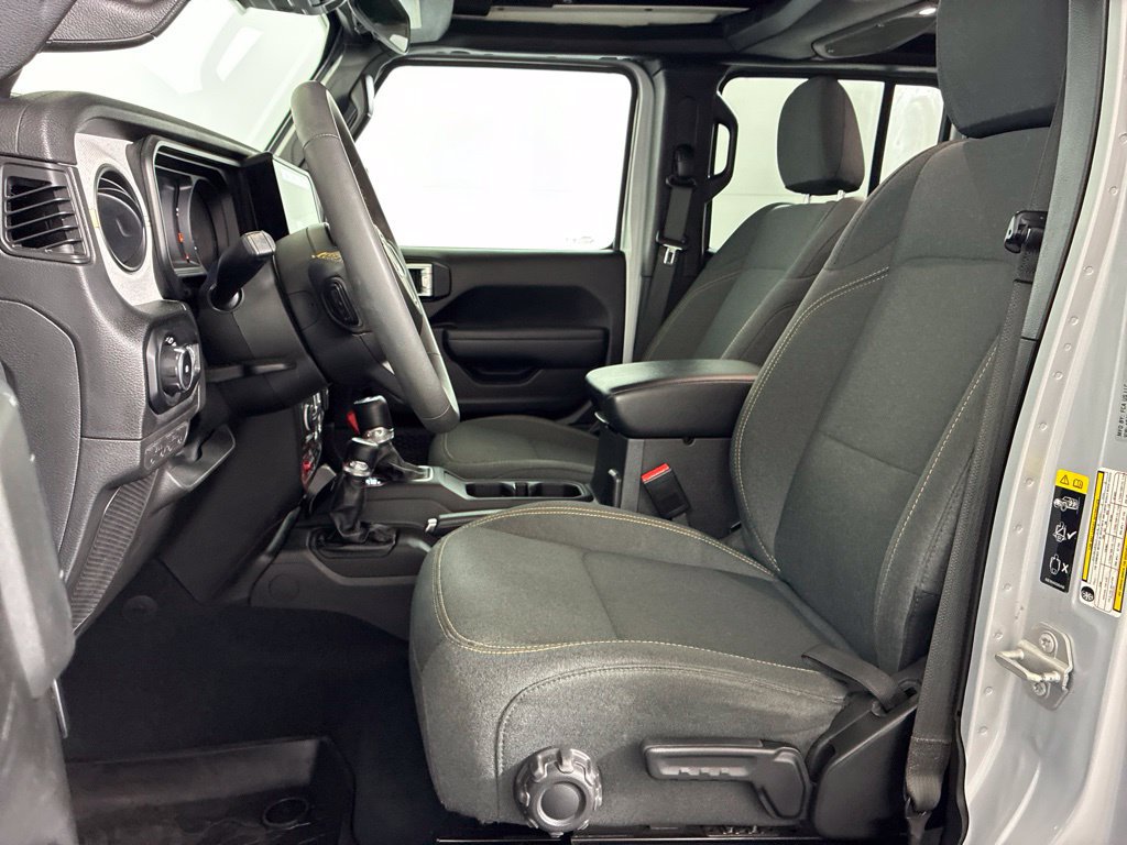 Used 2024 Jeep Wrangler Unlimited Sport AWD/4WD image 19