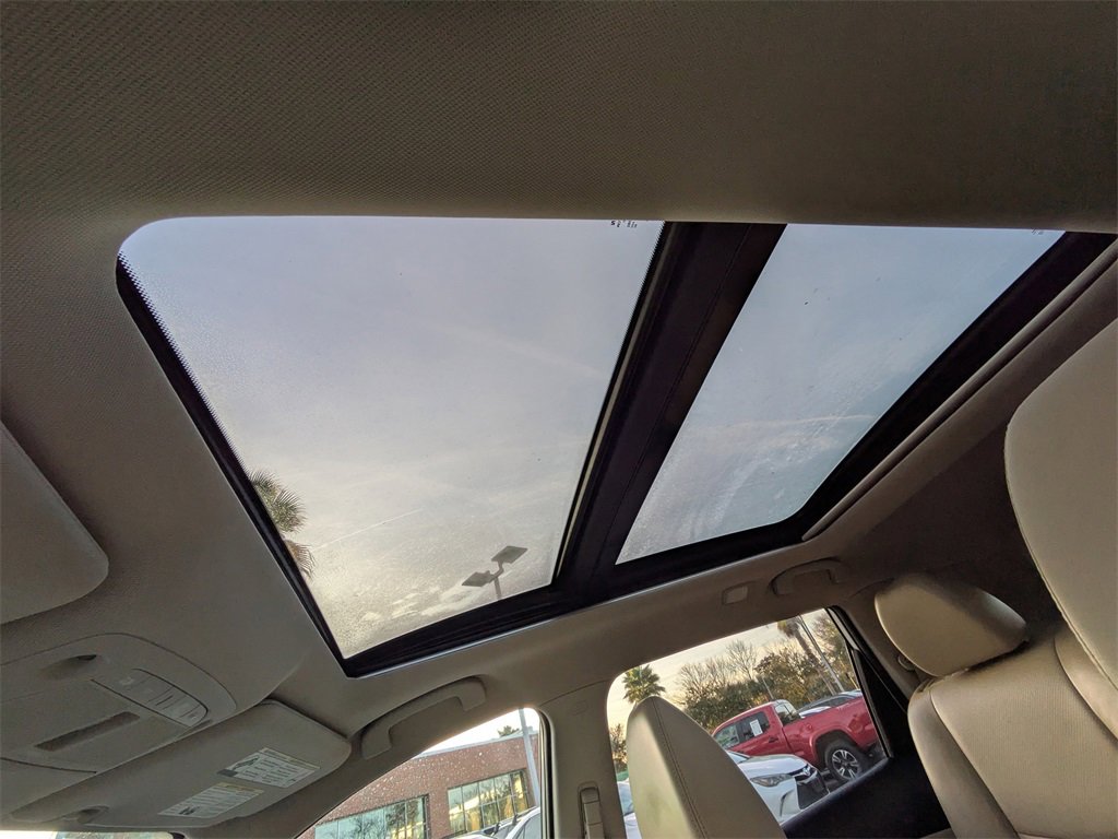 Used 2015 Nissan Rogue SL w/ SL Premium Package image 21