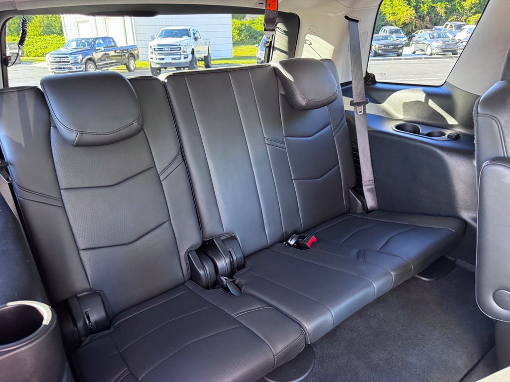 Used 2020 Cadillac Escalade Luxury AWD/4WD image 30