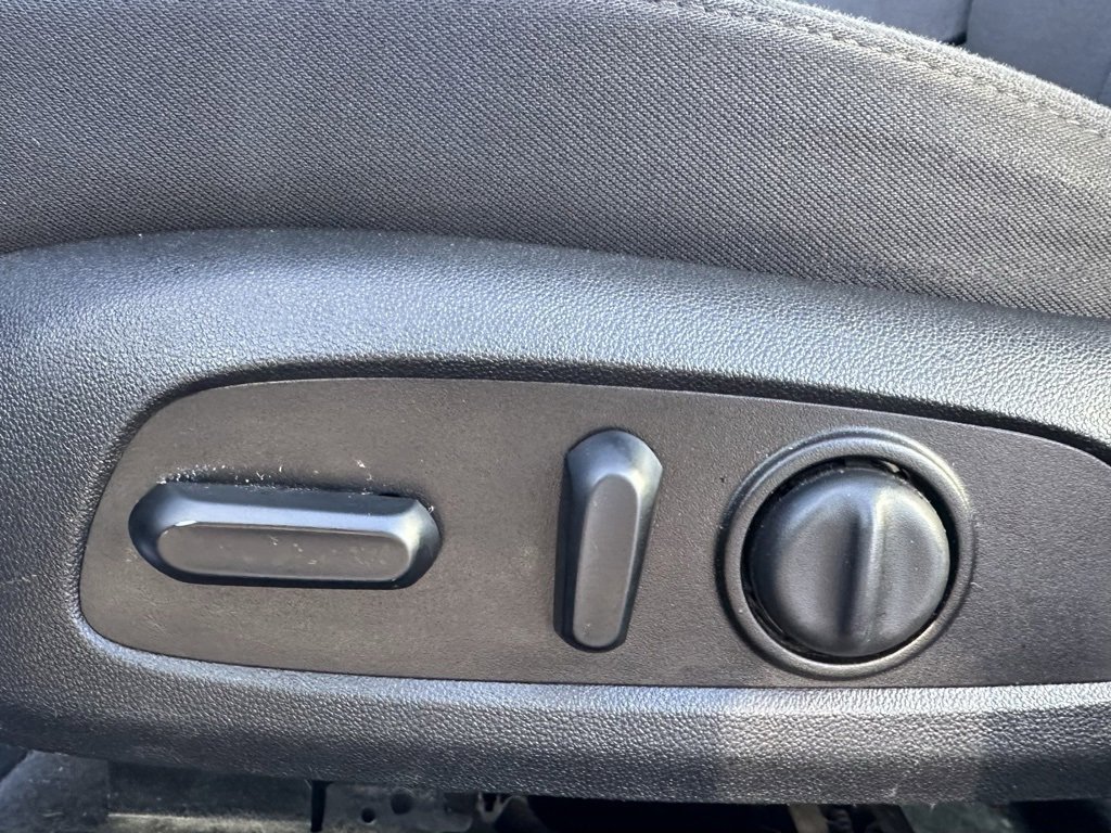 Used 2020 Chevrolet Malibu LT image 17