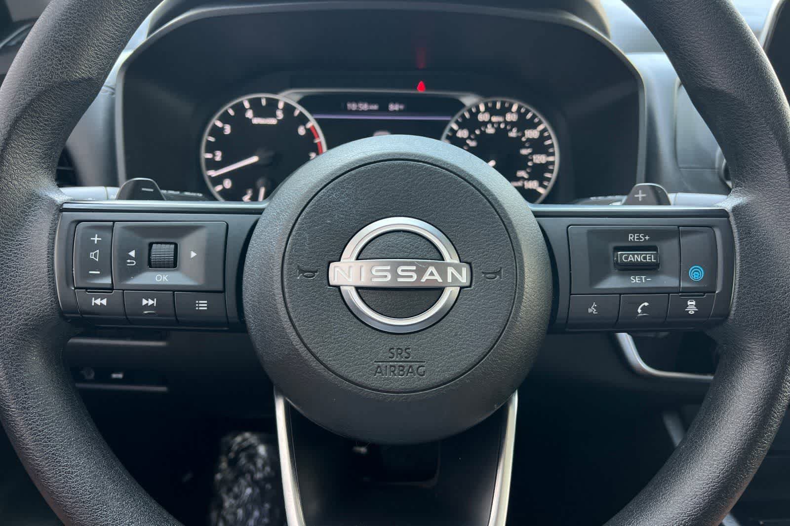 Used 2024 Nissan Rogue SV AWD/4WD image 29