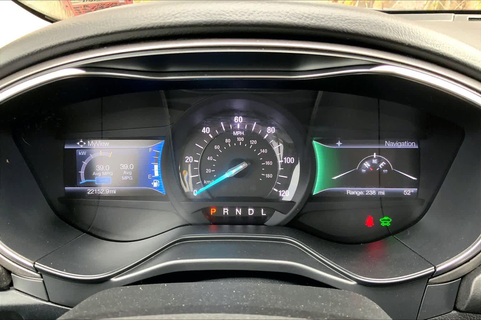 Used 2020 Ford Fusion SEL FWD image 26
