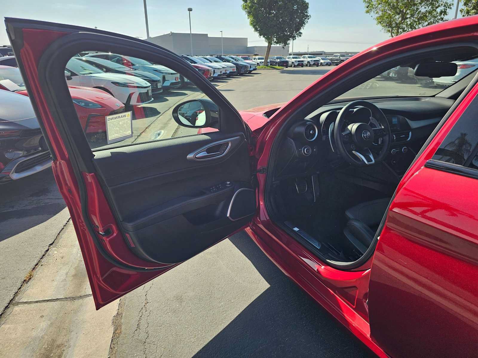 Used 2023 Alfa Romeo Giulia Veloce RWD image 19