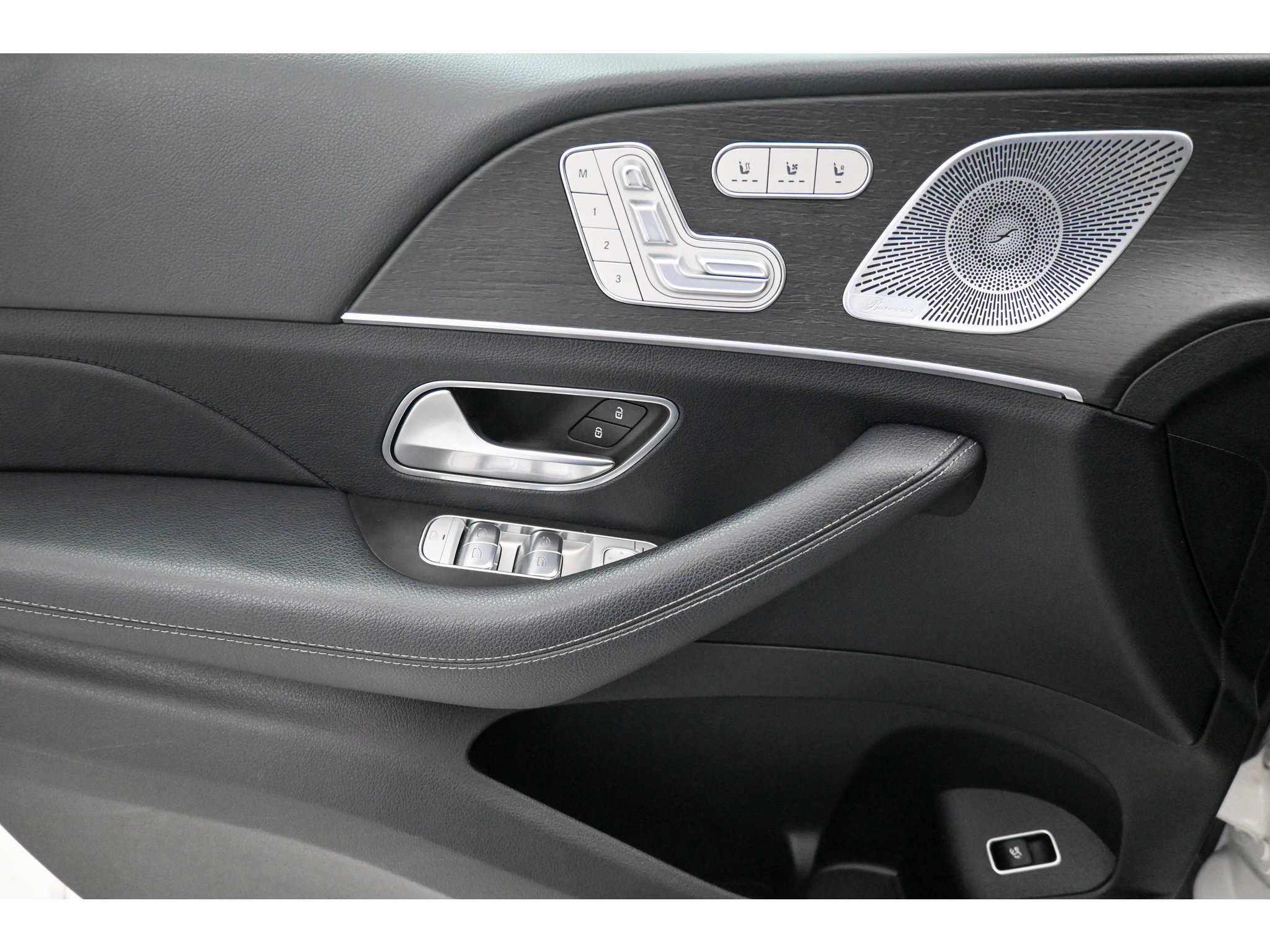 Used 2021 Mercedes-Benz GLS 580 4MATIC image 8