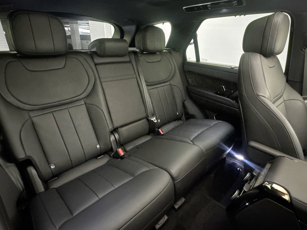 Certified 2025 Land Rover Range Rover Sport Dynamic SE image 28