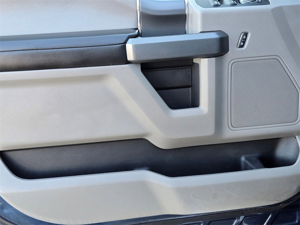 Used 2018 Ford F150 XLT w/ Equipment Group 302A Luxury image 11