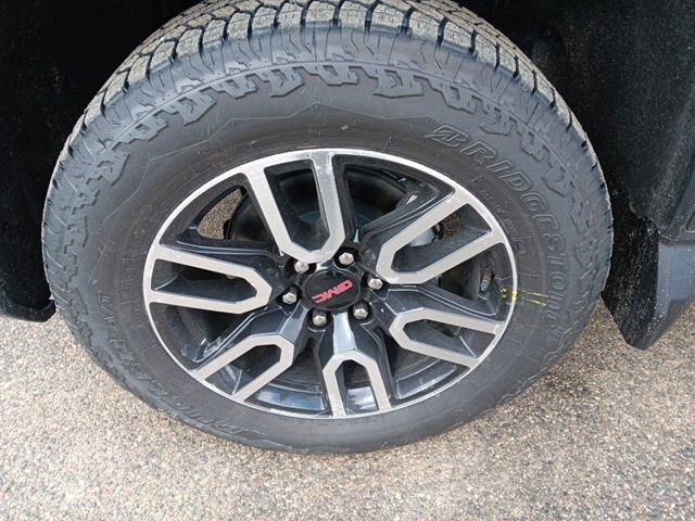 New 2026 GMC Sierra 1500 AT4 image 4