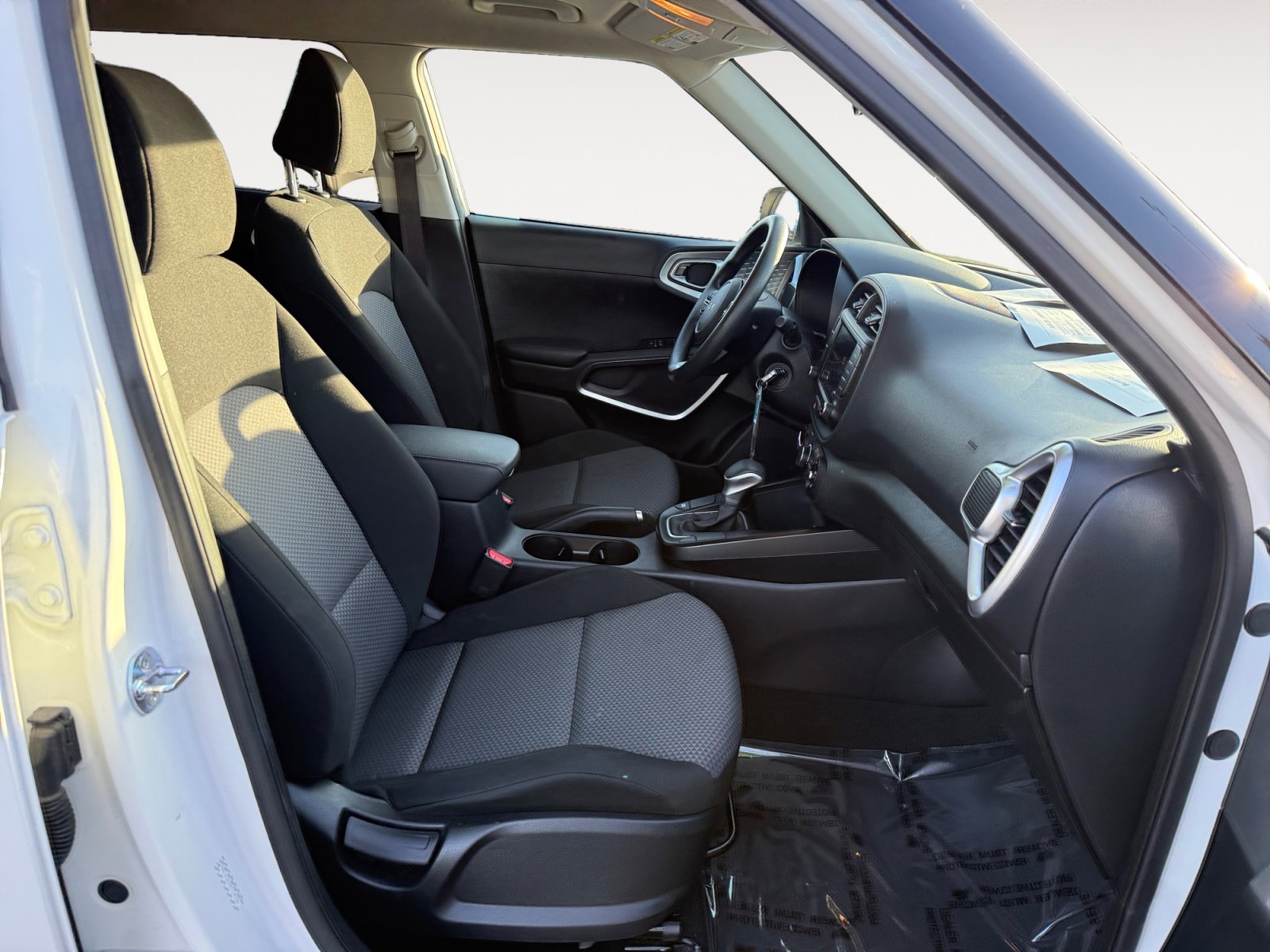 Used 2024 Kia Soul LX w/ Option Group 015 image 19