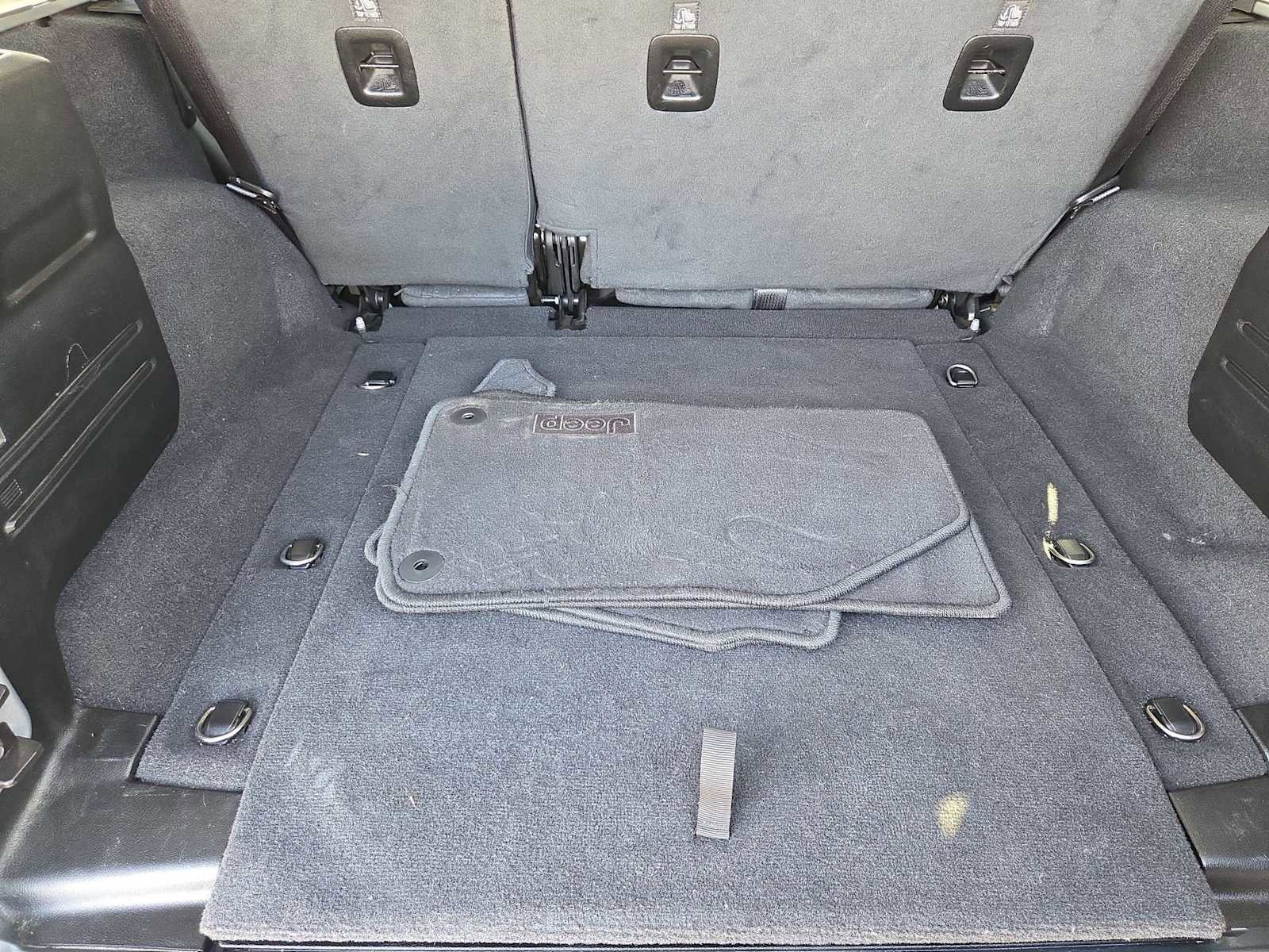 Used 2021 Jeep Wrangler Unlimited Sport image 35