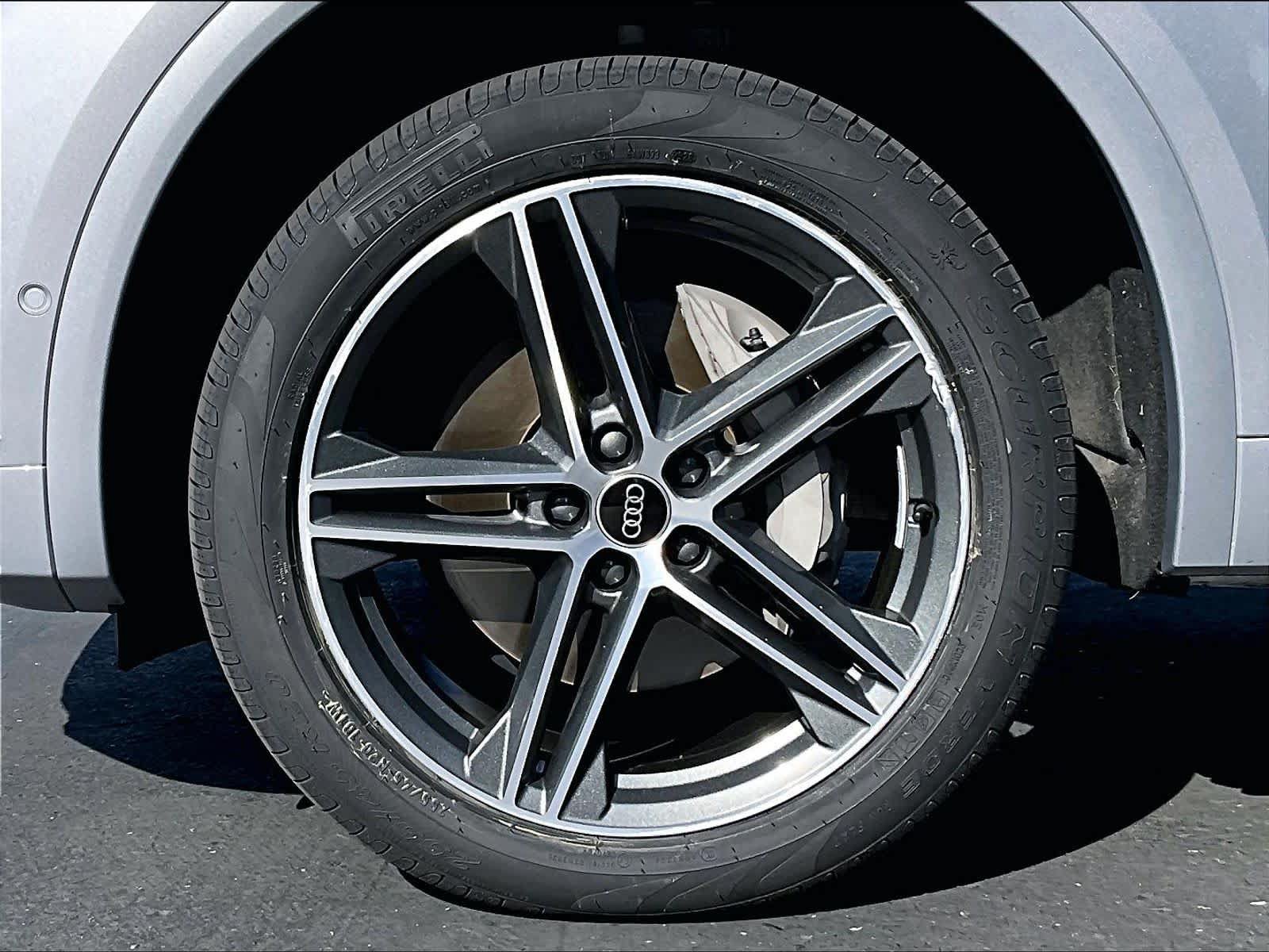 Used 2022 Audi Q5 e Prestige AWD/4WD image 13