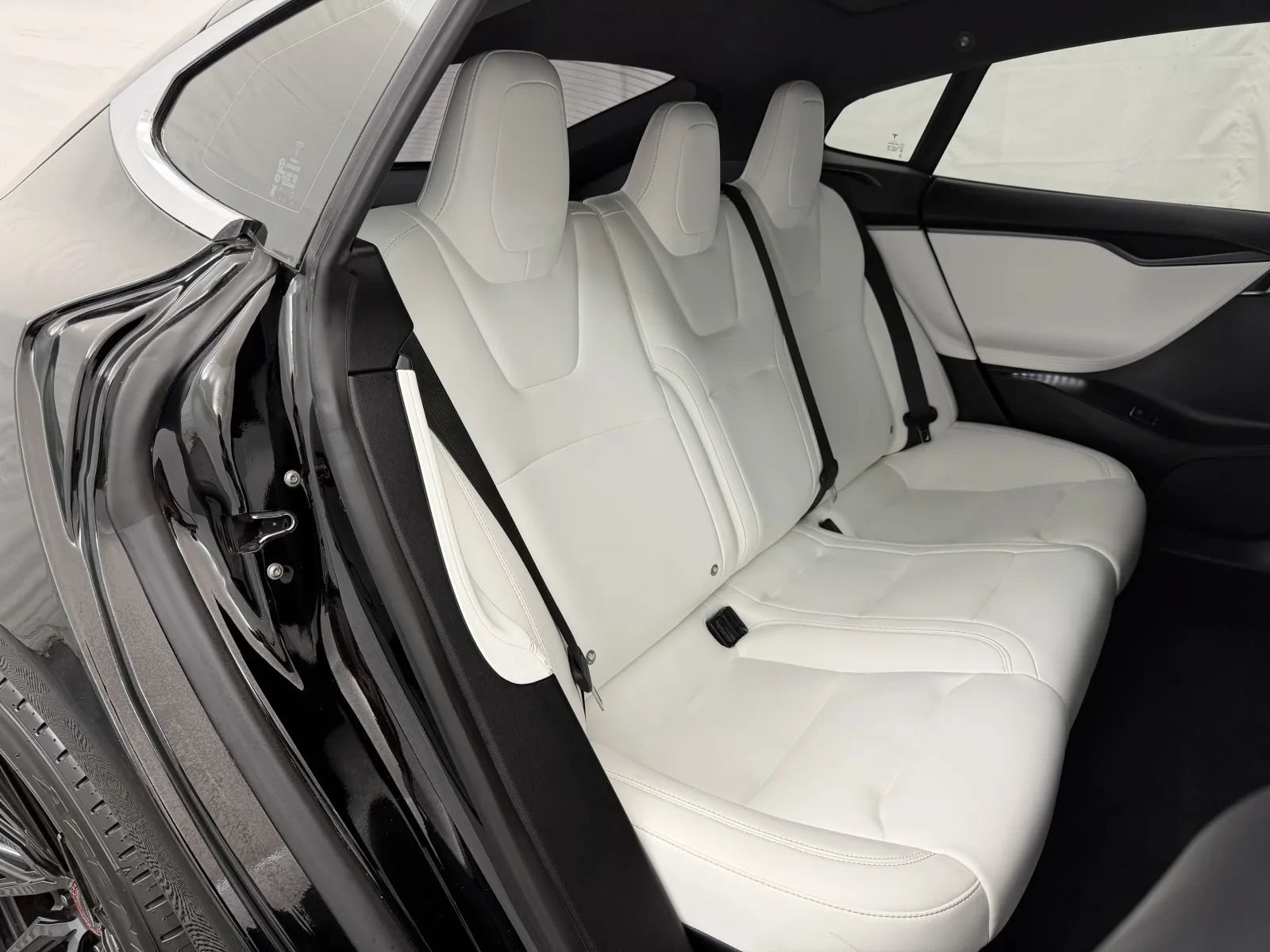 Used 2020 Tesla Model S Performance AWD/4WD image 28