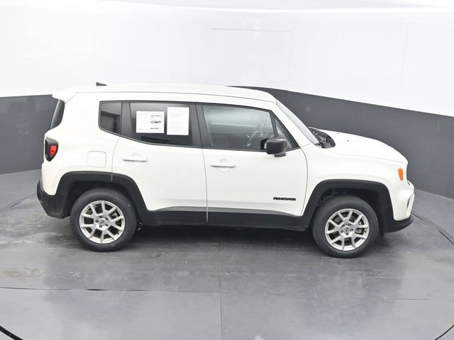 Used 2023 Jeep Renegade Latitude AWD/4WD image 51
