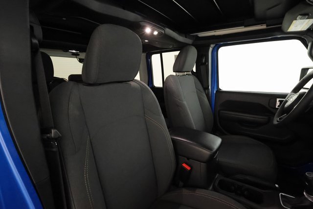 Used 2024 Jeep Wrangler Unlimited image 25