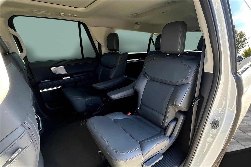 New 2025 Ford Expedition Max Active image 17