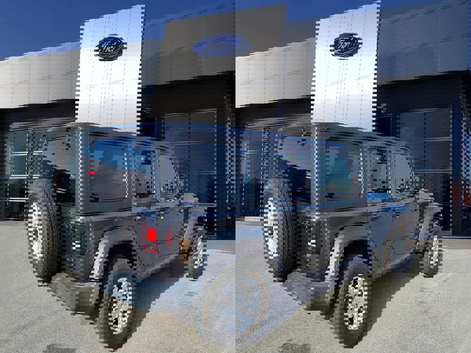 Used 2021 Jeep Wrangler Unlimited Sport image 2