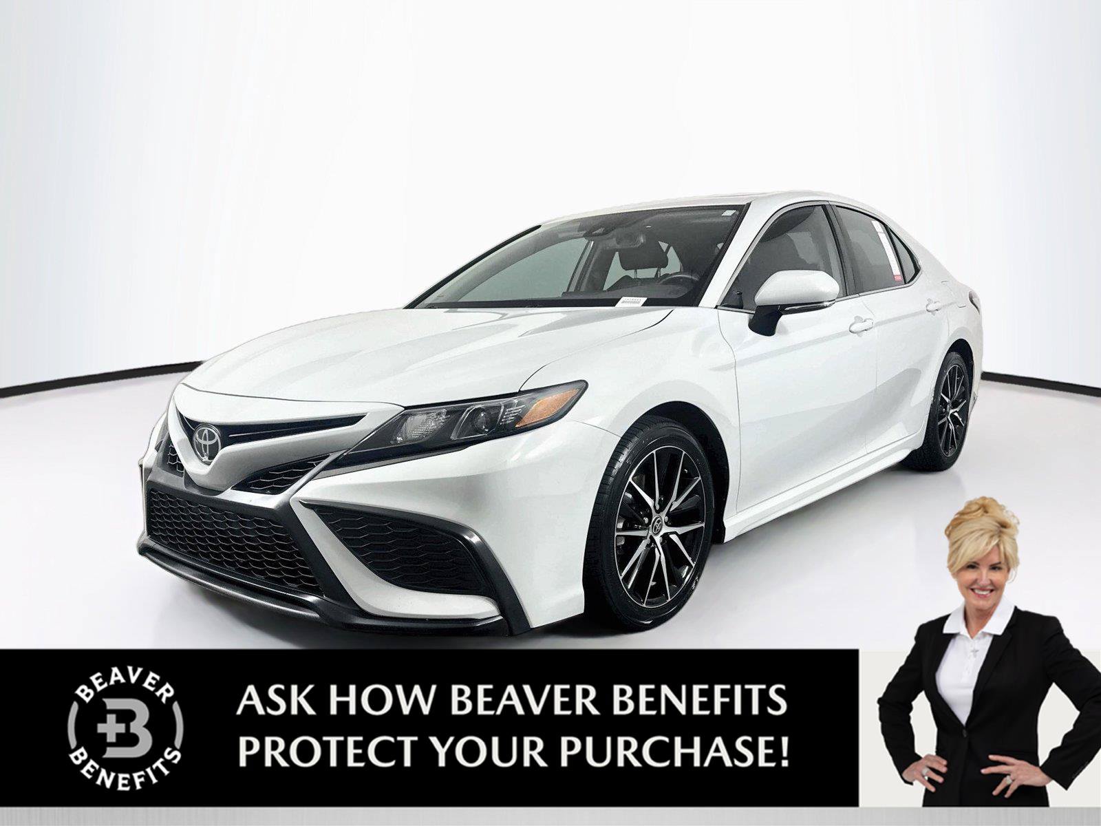 Used 2022 Toyota Camry SE w/ Convenience Package FWD image 1