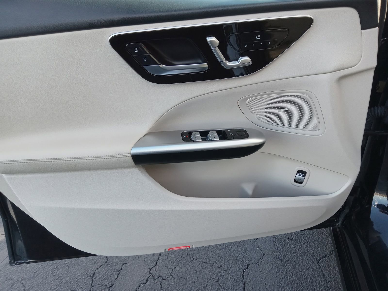 Used 2022 Mercedes-Benz C 300 4MATIC Sedan image 6