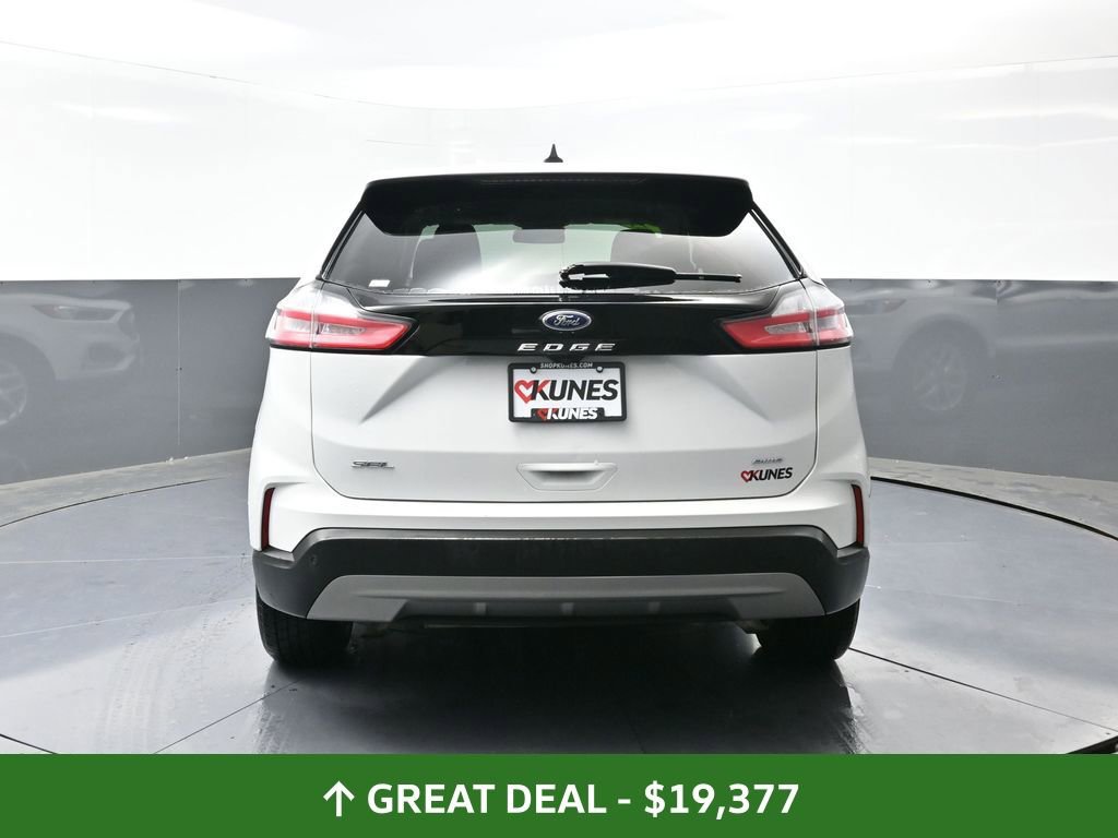 Used 2023 Ford Edge SEL image 13
