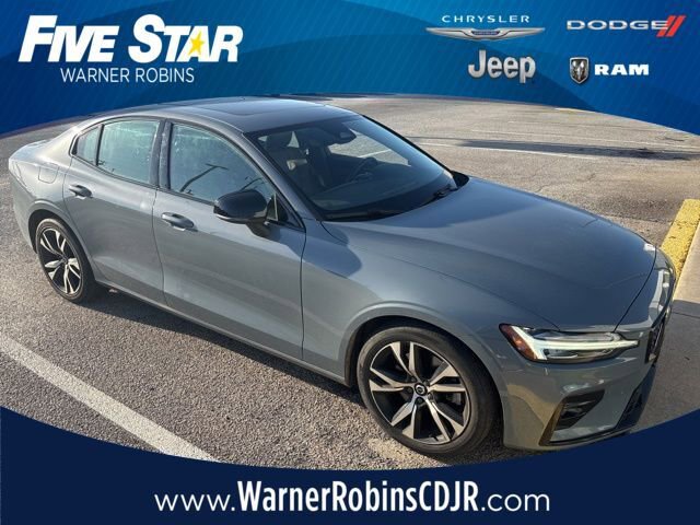 Used 2024 Volvo S60 B5 Core FWD image 1