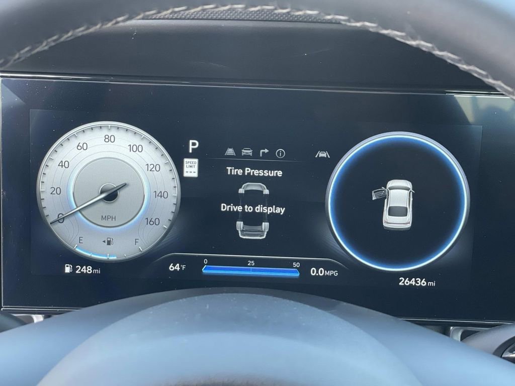 Certified 2024 Hyundai Elantra SEL w/ Convenience Package image 17