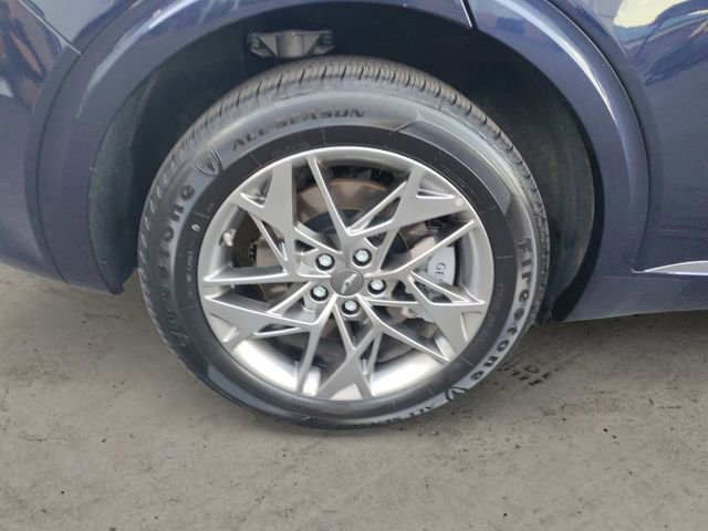 Used 2025 Genesis GV70 2.5T image 14