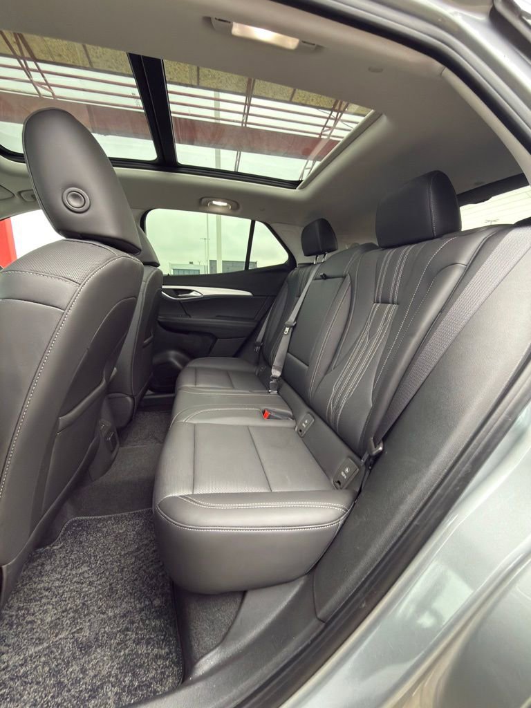 Used 2024 Buick Envision Avenir AWD/4WD image 26