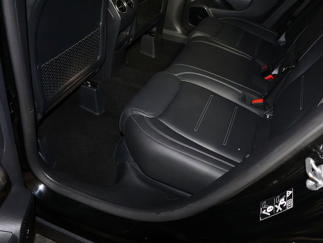 Used 2021 Mercedes-Benz GLA 35 AMG 4MATIC image 28