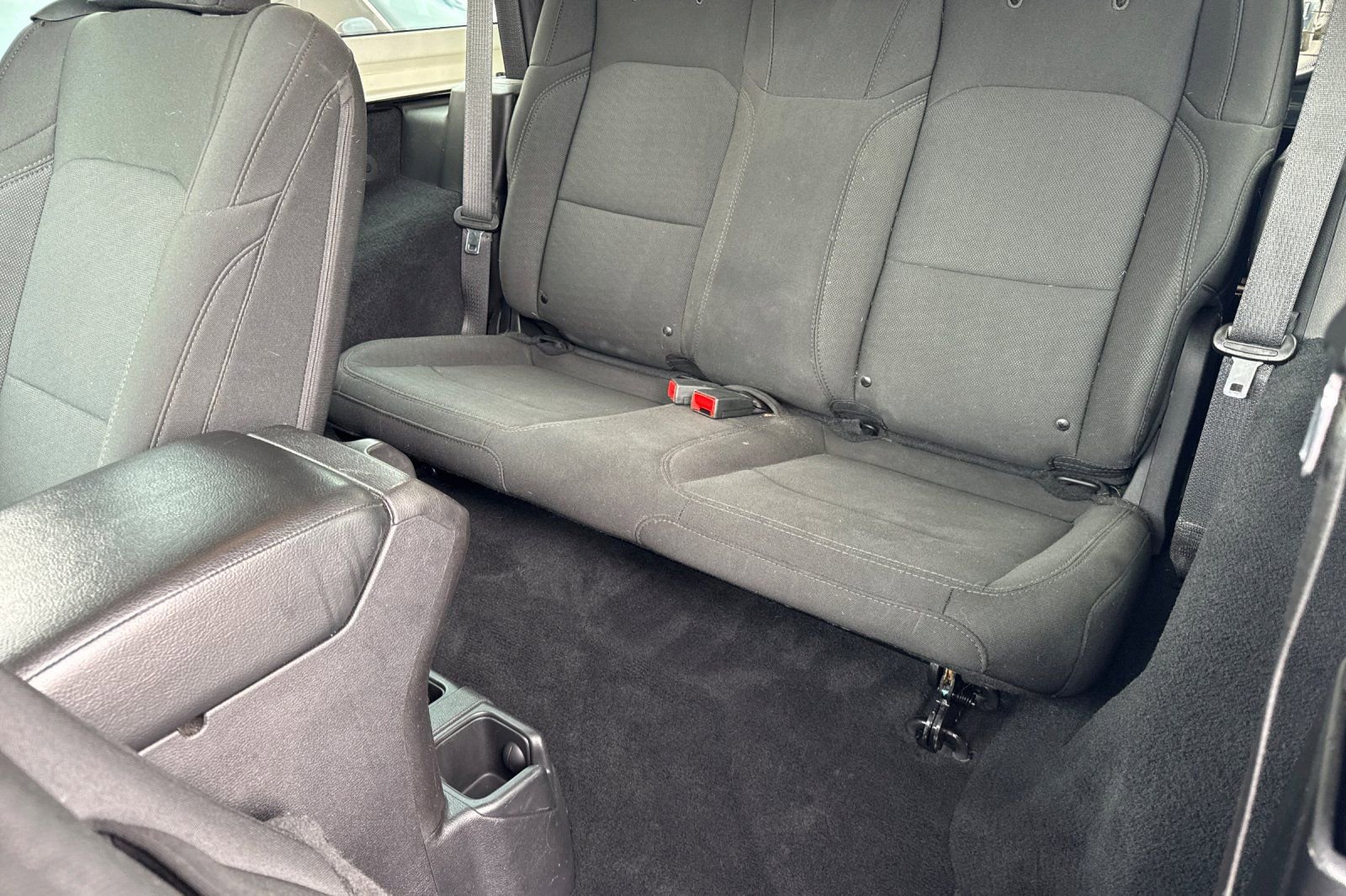 Used 2019 Jeep Wrangler Sport image 4