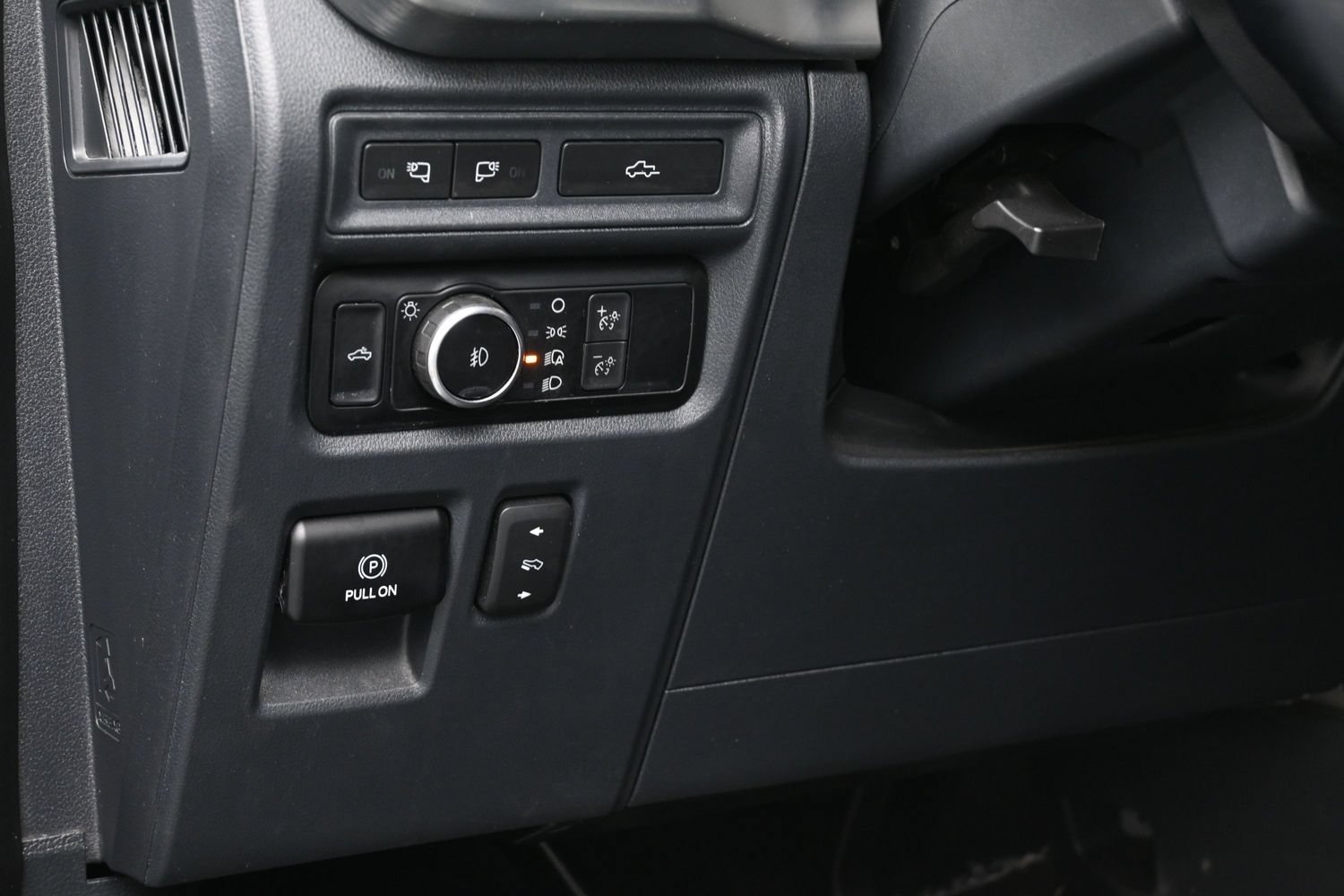 Used 2022 Ford F150 Lariat AWD/4WD image 23