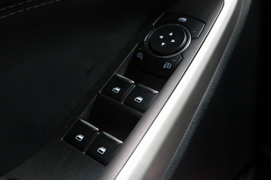 Certified 2022 Ford Explorer XLT w/ Equipment Group 202A image 27